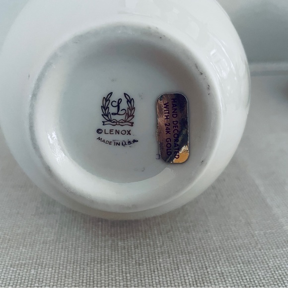 Lenox Countess Collection floral vase with gold trim 8” tall - Picture 5 of 9